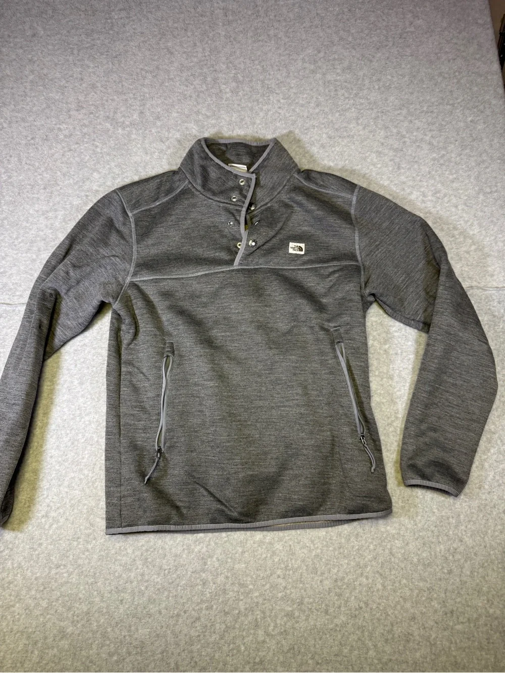The North Face Men's Dark Gray Performance Snap-Placket Jacket
